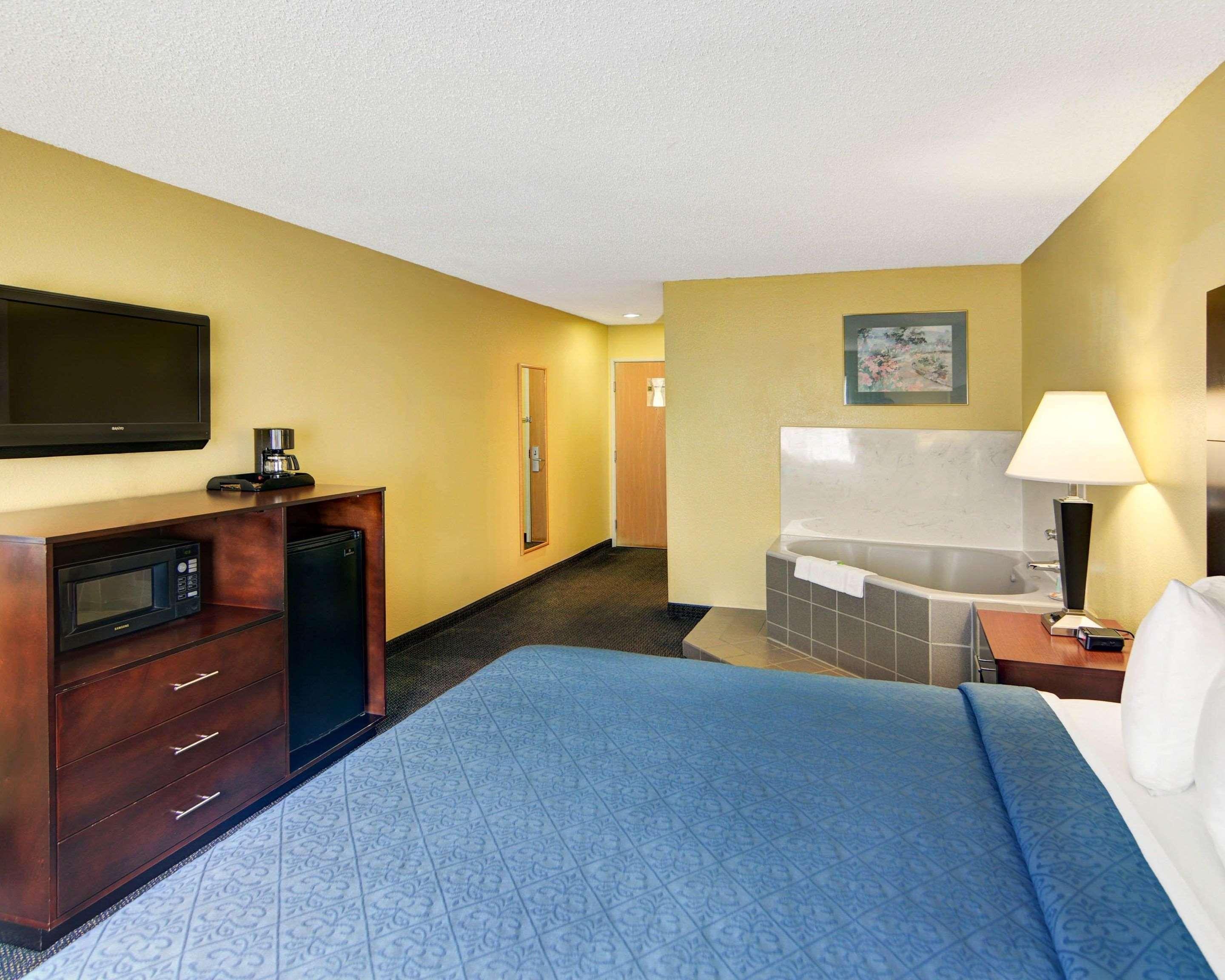 Quality Inn & Suites Grand Prairie Kültér fotó