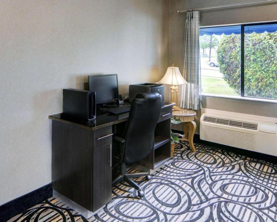 Quality Inn & Suites Grand Prairie Kültér fotó
