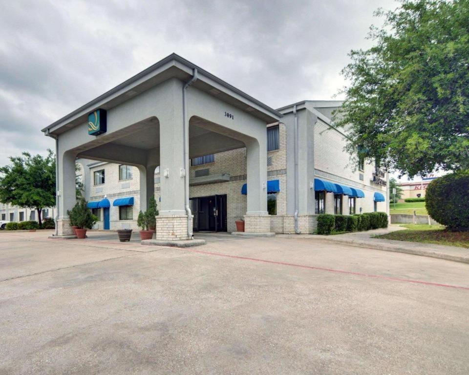 Quality Inn & Suites Grand Prairie Kültér fotó
