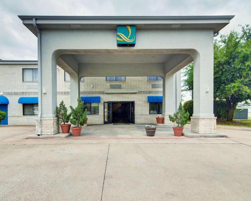 Quality Inn & Suites Grand Prairie Kültér fotó